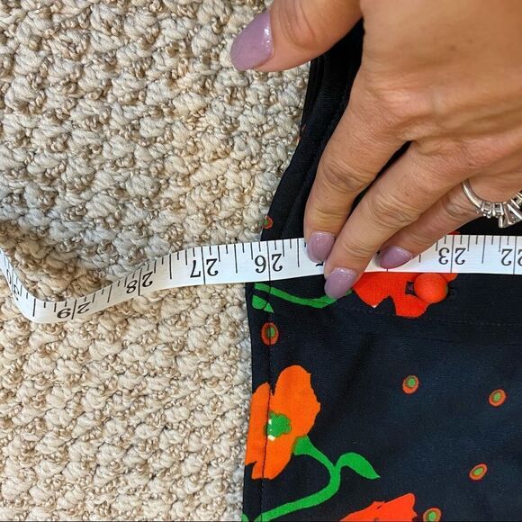 Ladies Vintage Leslie J Poppy Print Button Down - Picture 15 of 15